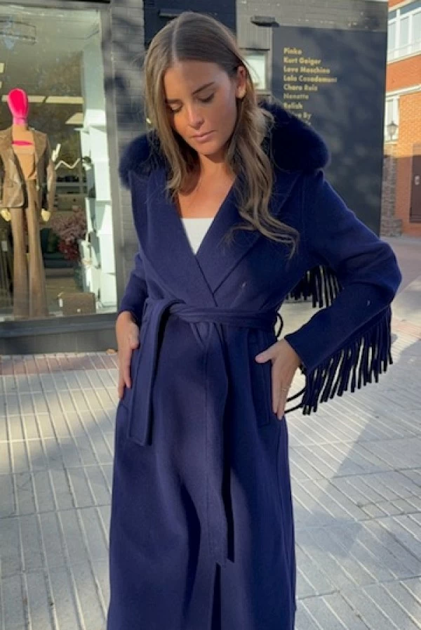Abrigo Azul Marino de Paño con Flecos y Cuello corro loco luxo