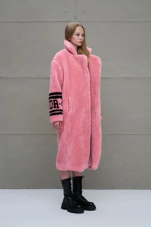 abrigo largo rosa imitación piel vdr