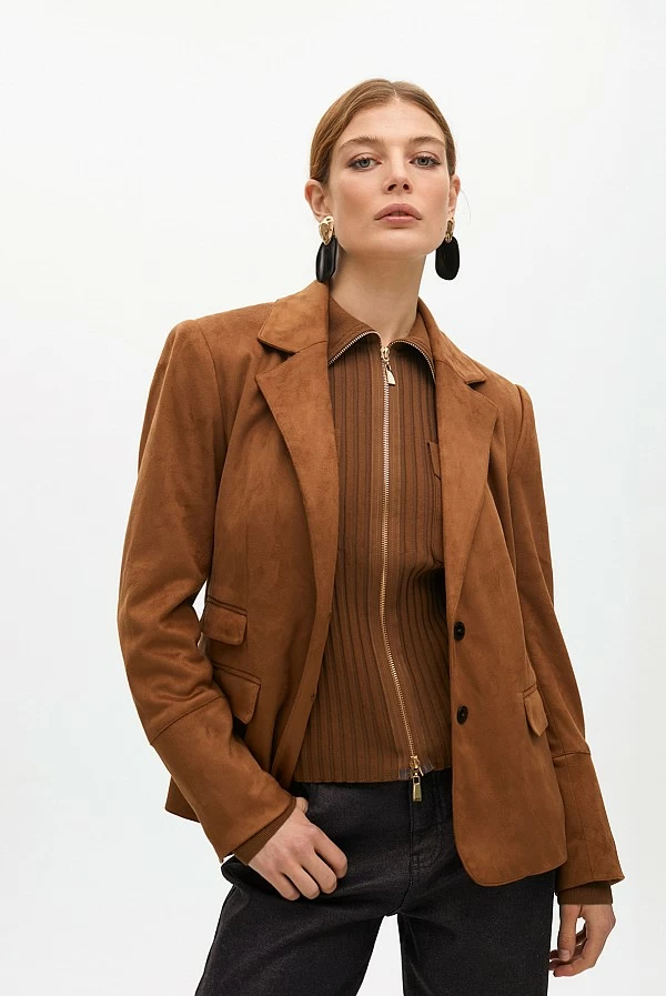 Americana antelina con chaleco efecto snake