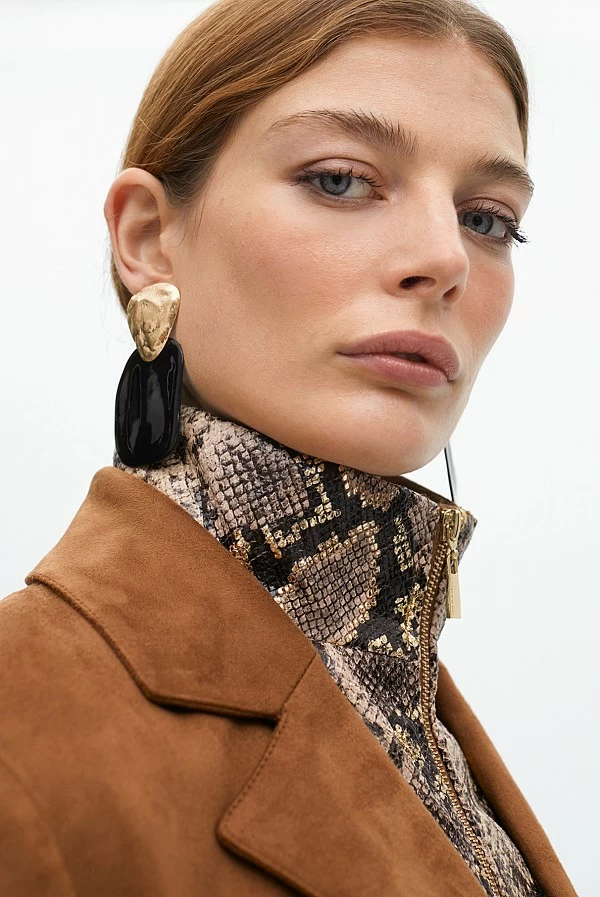 Americana antelina con chaleco efecto snake