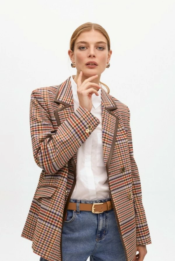 Americana Cruzada de Cuadros con Ribete de Contraste lola casademunt