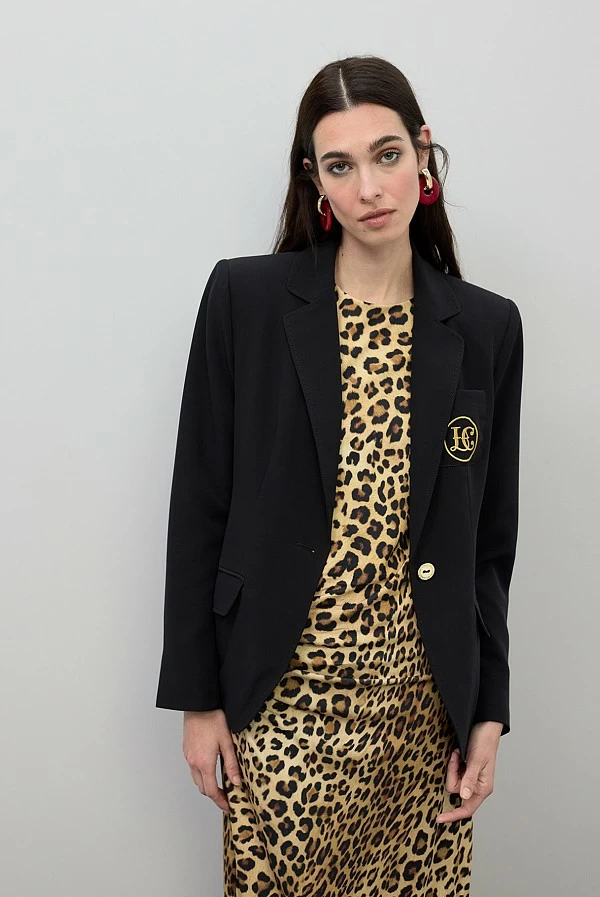 Americana Entallada con Bolsillos y Botón Dorado