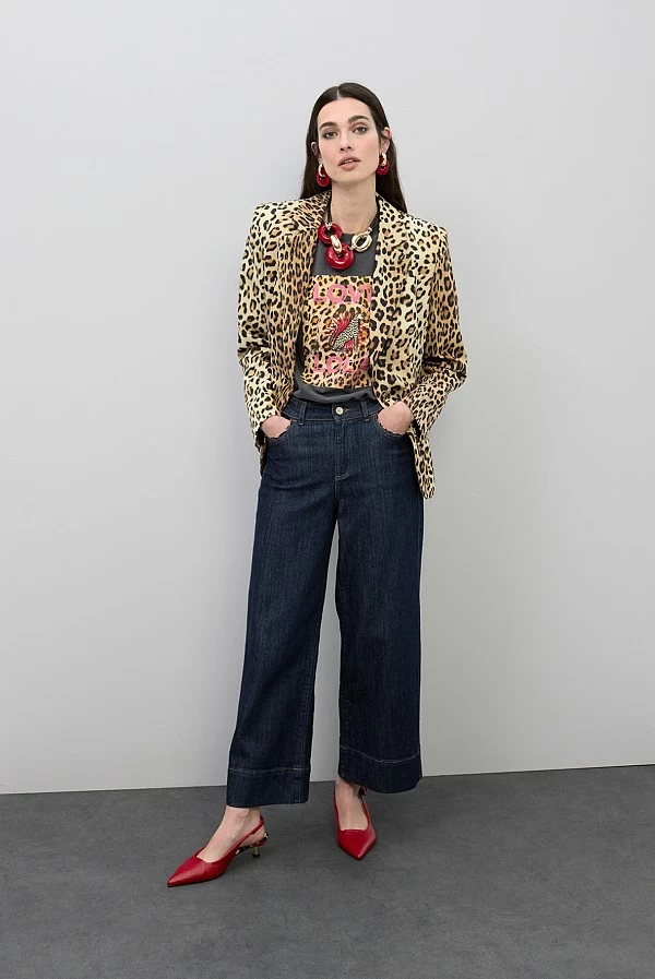 Americana Entallada con Estampado Animal