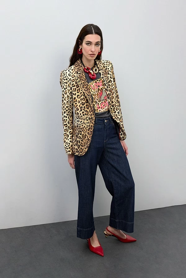 Americana Entallada con Estampado Animal