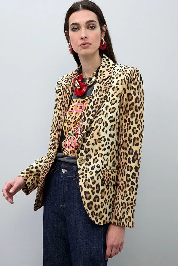 Americana Entallada con Estampado Animal