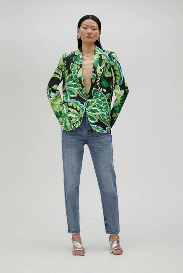 americana fluida de estampado paisley Lola Casademunt