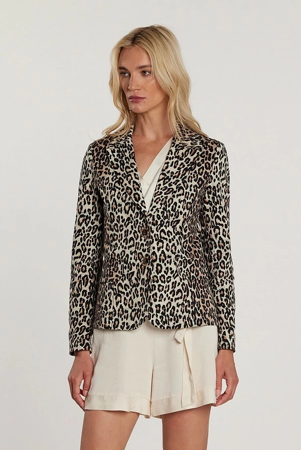 Americana PIERRE Animal Print con Dos Botones Americana PIERRE Animal Print con Dos Botones