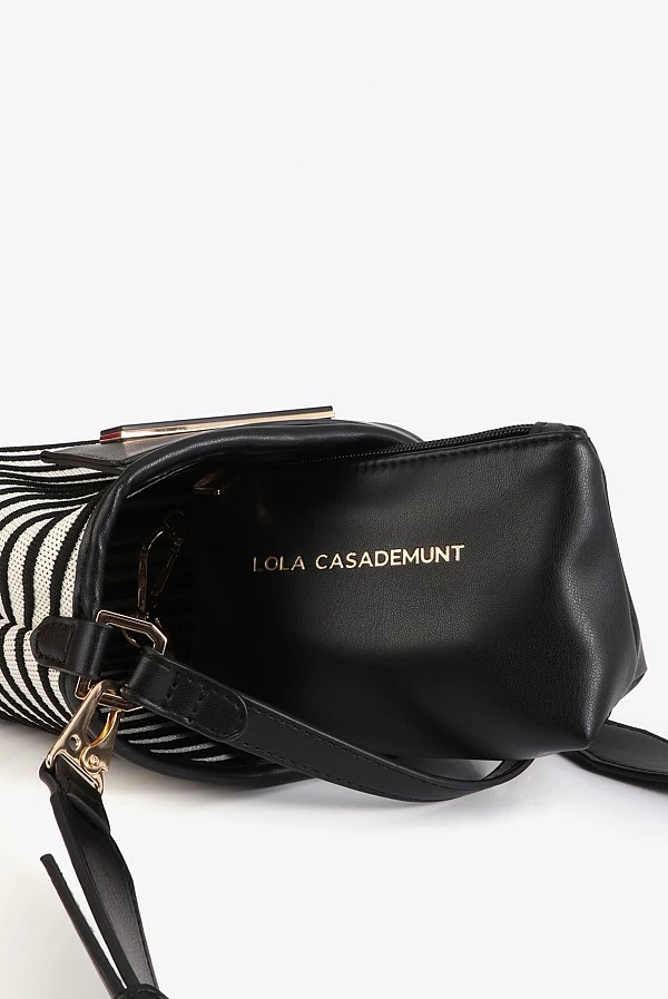 Bandolera Elegante de Rayas con Efecto Piel