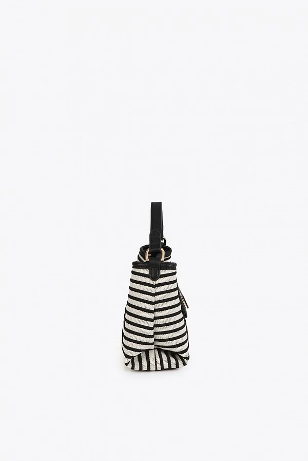 Bandolera Elegante de Rayas con Efecto Piel