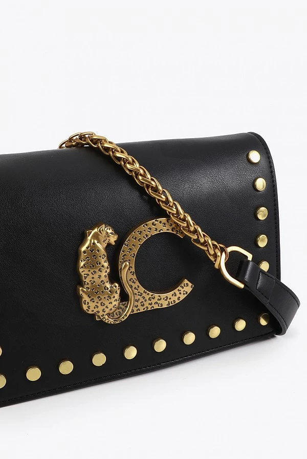 Bandolera Negra con Solapa, Tachas Doradas y Logo Animal