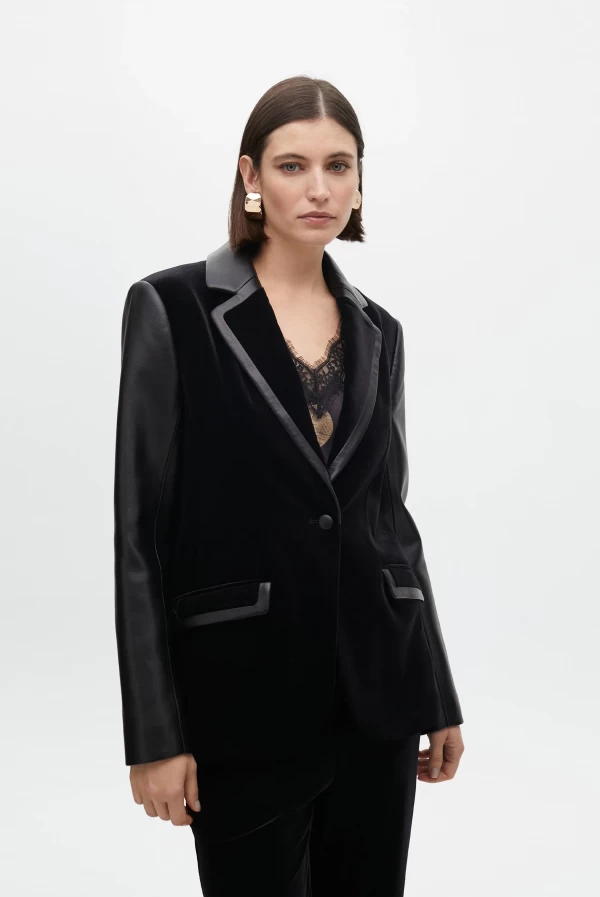 Blazer de Terciopelo y Ecopiel lola casademunt