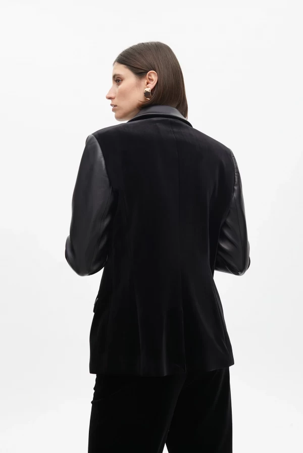 Blazer de Terciopelo y Ecopiel lola casademunt