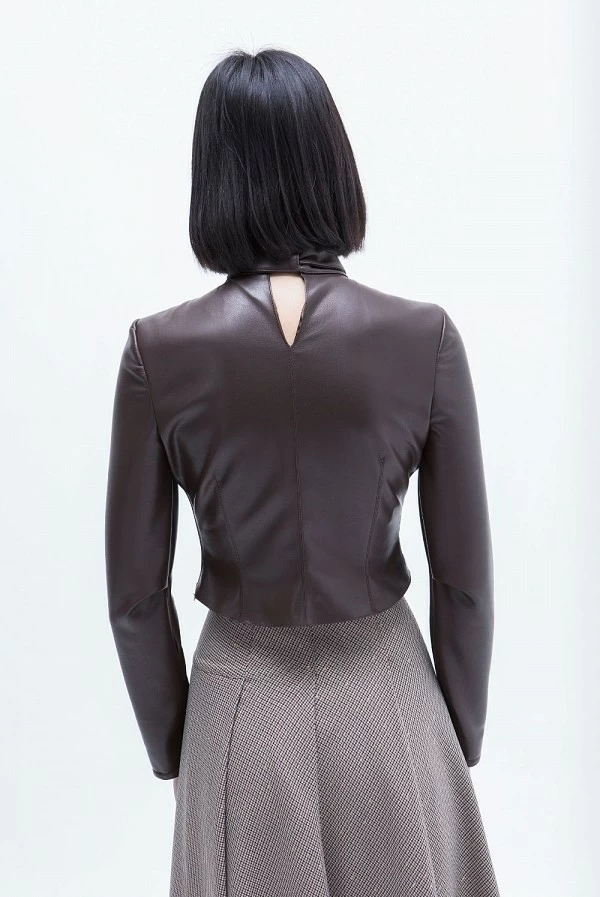 blusa ecopiel pisolo marron masavi