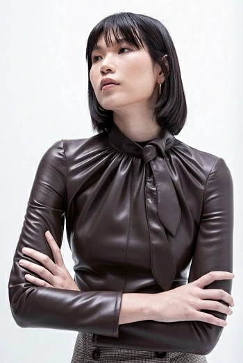 blusa ecopiel pisolo marron masavi