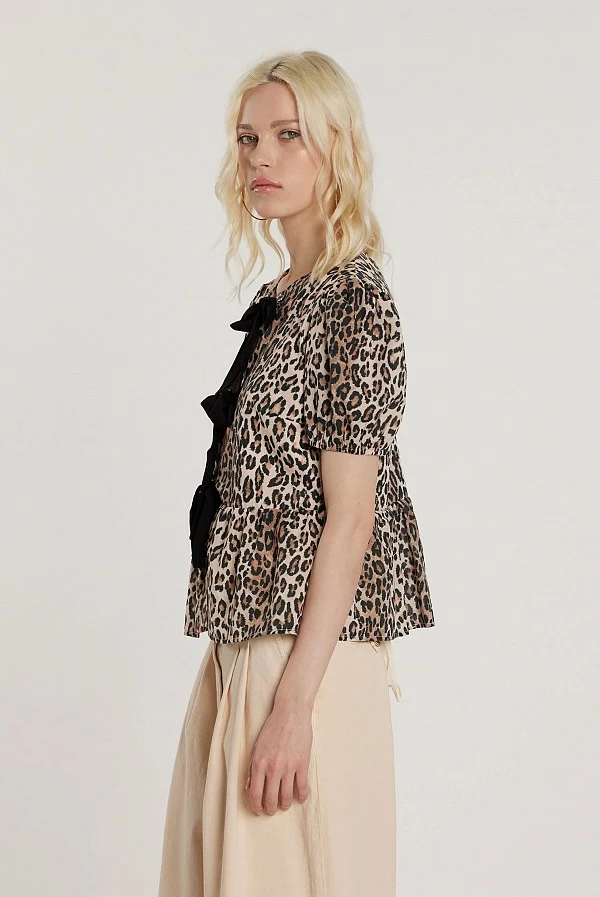 Blusa JONES Manga Abullonada con Aplicaciones Joya Animal