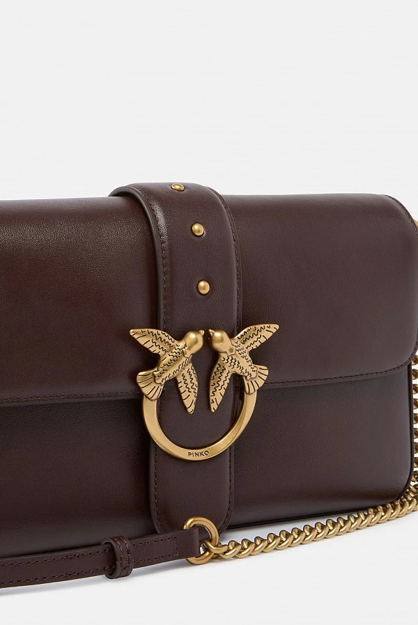 Bolso Love One Classic Slouchy de piel suave con charms – Pinko