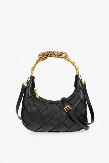 Bolso Media Luna Trenzado Negro con Asa Leopardo Dorada