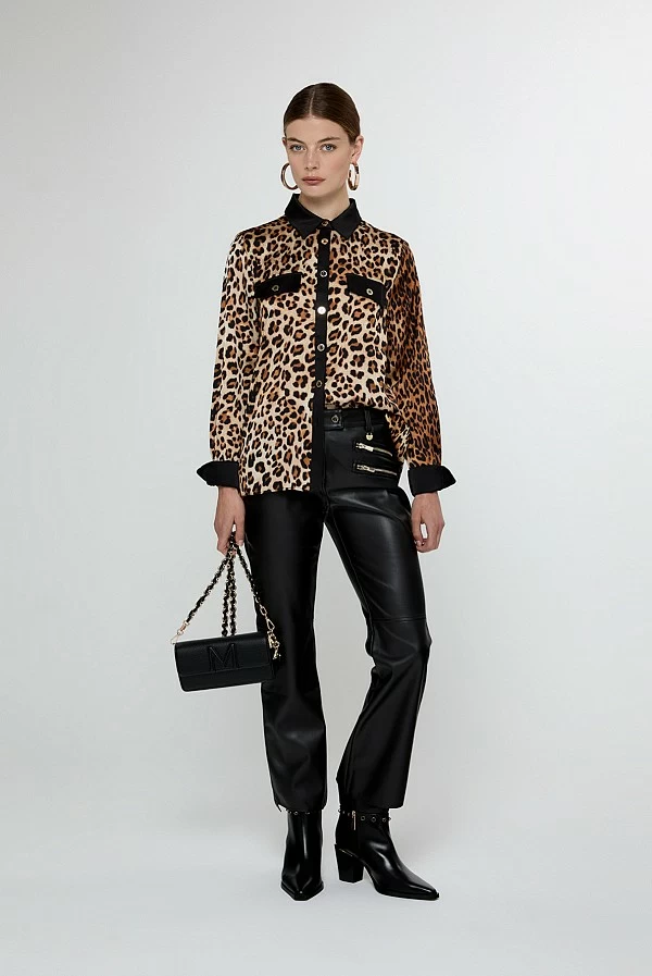 Camisa Animal Print con Tapeta Negra lola casademunt