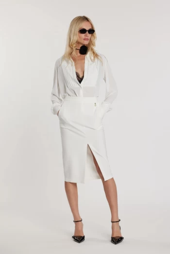 Camisa MOREAU, manga larga, plisada en el pecho. Camisa MOREAU, manga larga, plisada en el pecho.