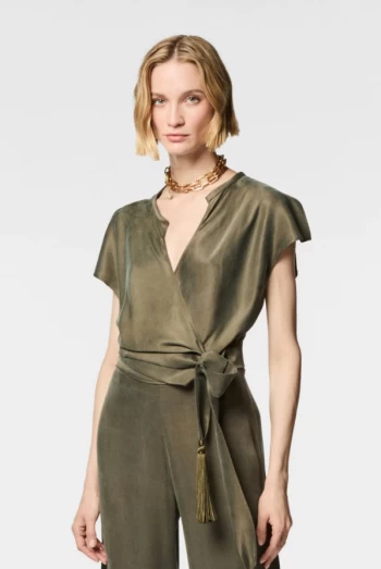 Camisa verde militar Nenette efecto seda