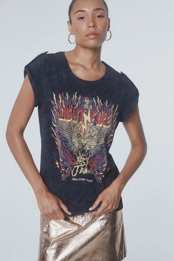 Camiseta Bsb con estampado tigre brillante