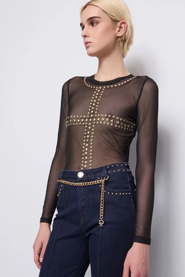 Camiseta de Tul Elástico con Cruz de Tachuelas Denny Rose