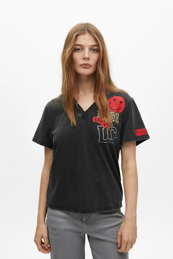 Camiseta manga corta detalle parches