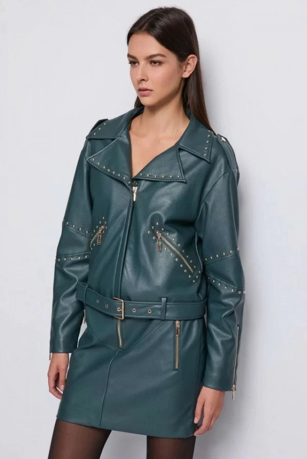 chaqueta motera ecopiel tachas doradas denny