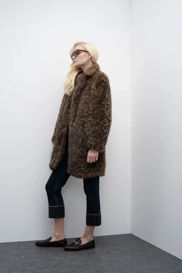 chaqueton ecopiel  animal print