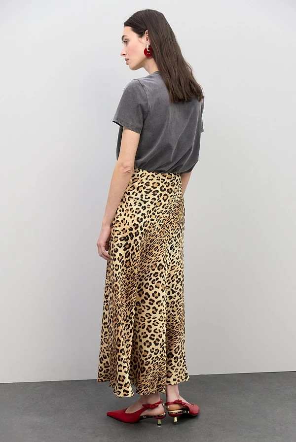 Falda Midi Satinada con Estampado Animal