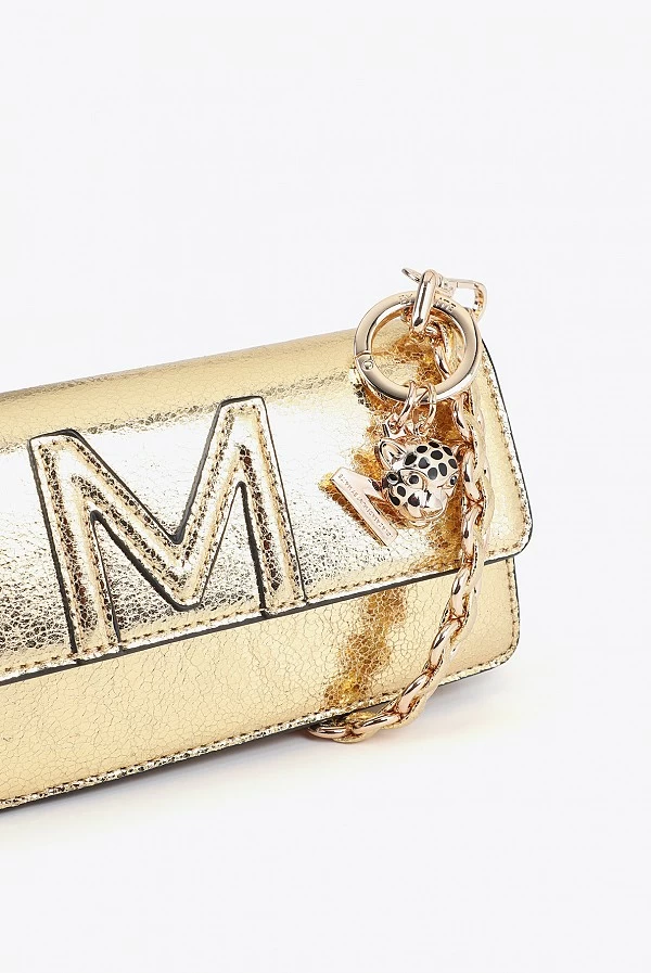 Mini Bandolera Dorada con Logo M en Relieve