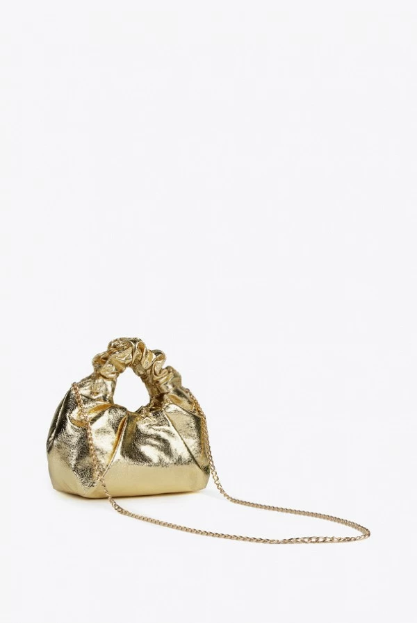 Mini bolso metalizado con asa fruncida y bandolera lola casademunt