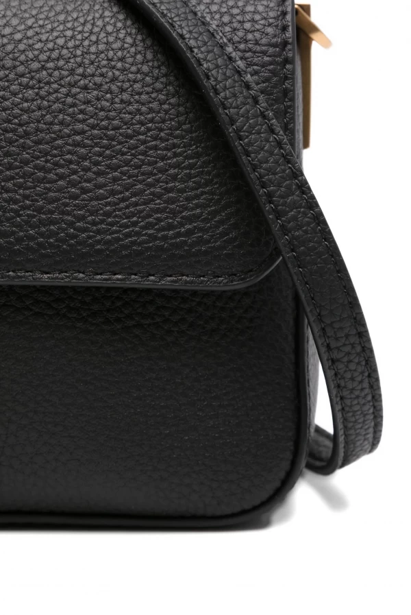 Mini bolso negro Love One Slouchy de PINKO con hebilla dorada