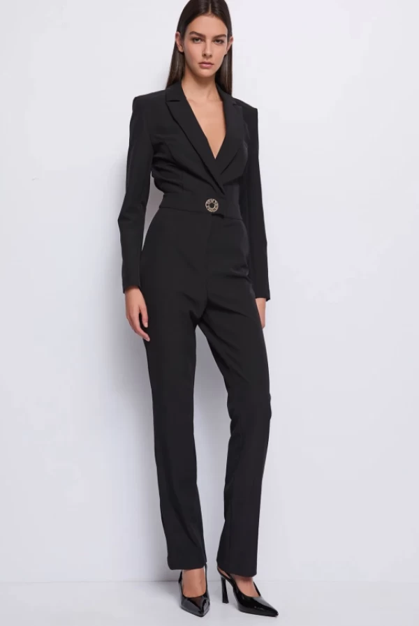 Mono negro Denny Rose con espalda descubierta y cinturón con logo Mono negro Denny Rose con espalda descubierta y cinturón con logo