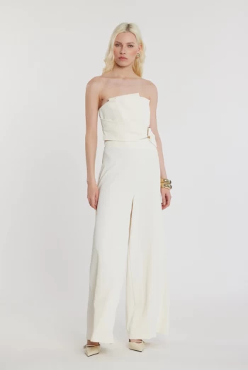 Mono UETT Sin Mangas con Efecto Cintura y Pliegues Mono UETT Sin Mangas con Efecto Cintura y Pliegues