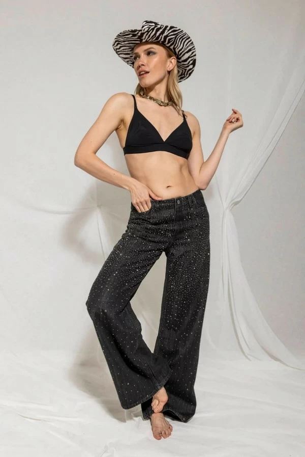Pantalón Tejano Negro con Strass Louise_30 de Relish