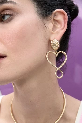 Pendientes Corazón Infinito Textura Martillada Lola Casademunt