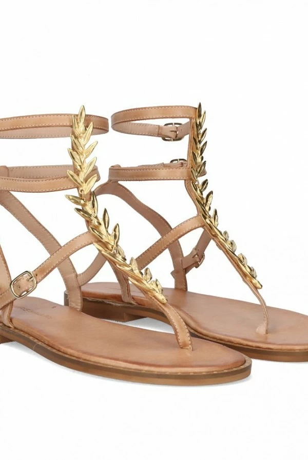 Sandalia Plana Estilo Romano Mujer – Exé con Hoja Dorada