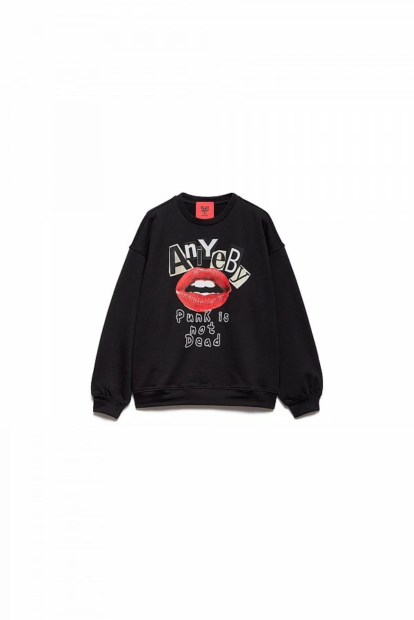 sudadera punk labios rojos