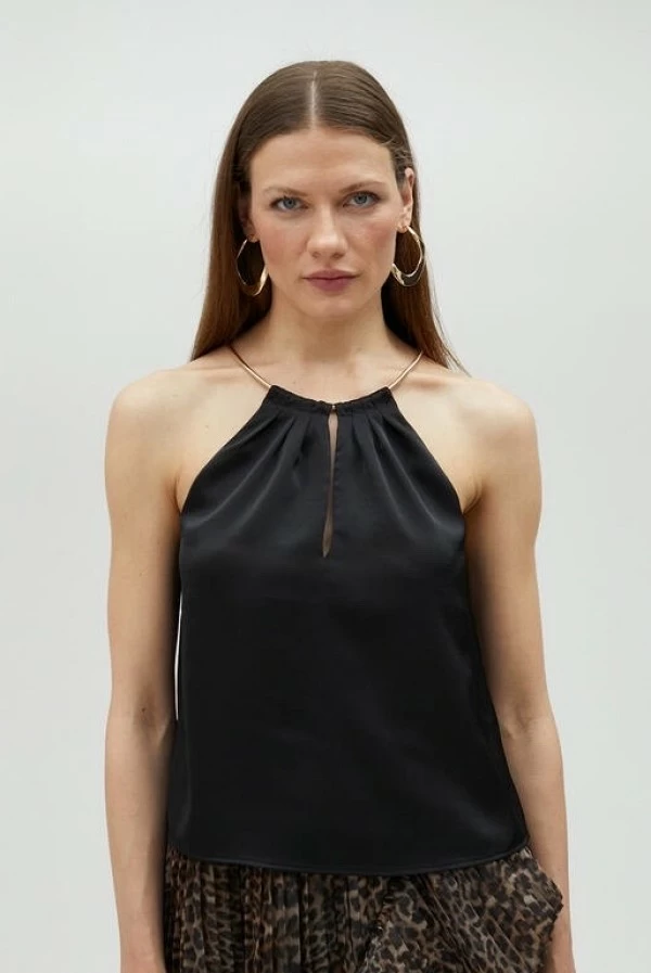 Top halter con cadena Lola Casademunt