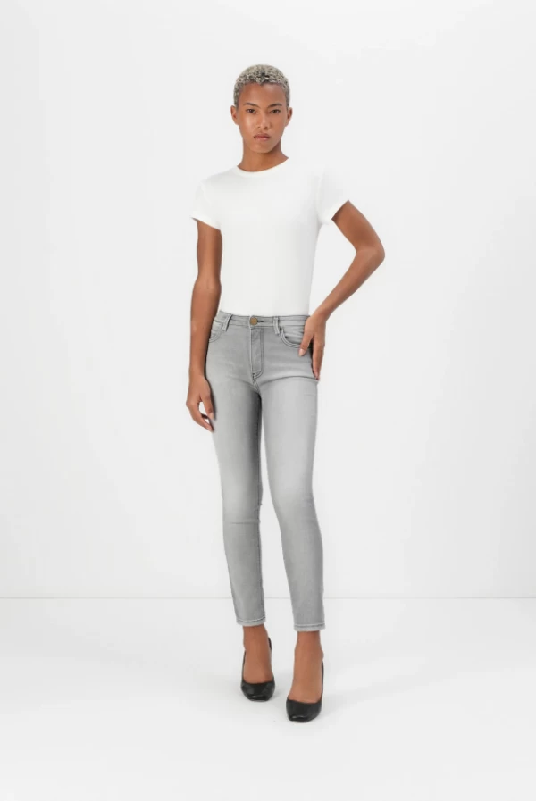 Vaquero gris claro PINKO con bordado Vaquero gris claro PINKO con bordado