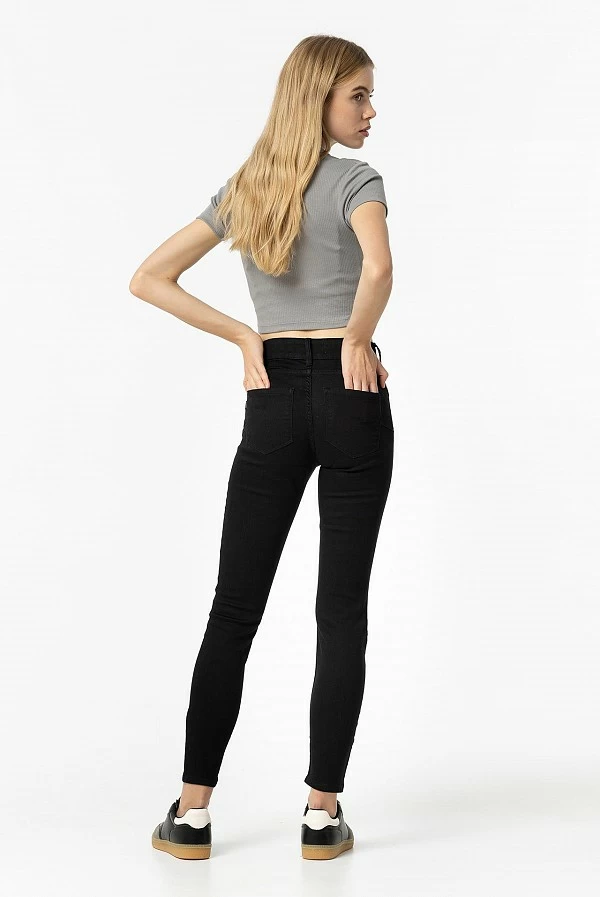 Vaqueros Double-Up negros de cintura alta y pernera skinny – Tiffosi