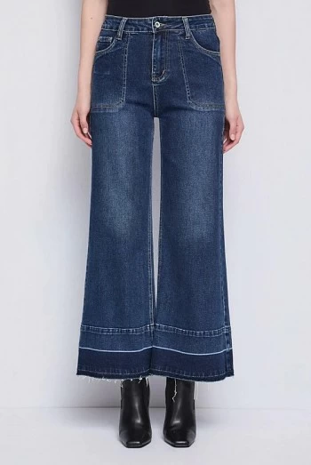 Vaqueros Rectos de Tiro Alto con Bajo Deshilachado Vaqueros Rectos de Tiro Alto con Bajo Deshilachado