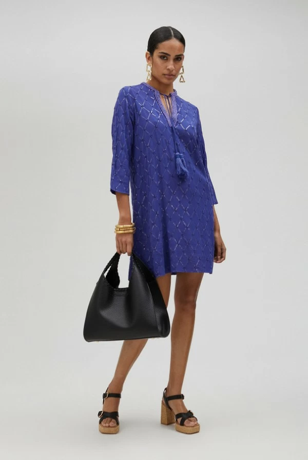 Vestido Corto con Bordados y Lentejuelas Lola Casademunt