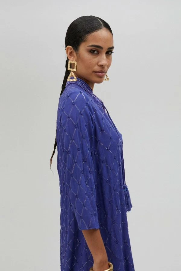 Vestido Corto con Bordados y Lentejuelas Lola Casademunt