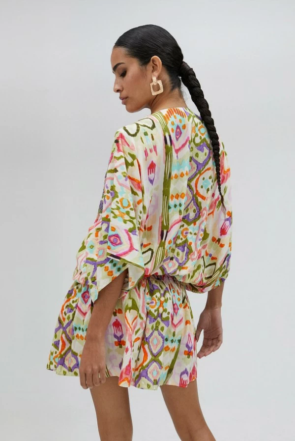 Vestido corto con estampado étnico y cintura elástica lola casademunt
