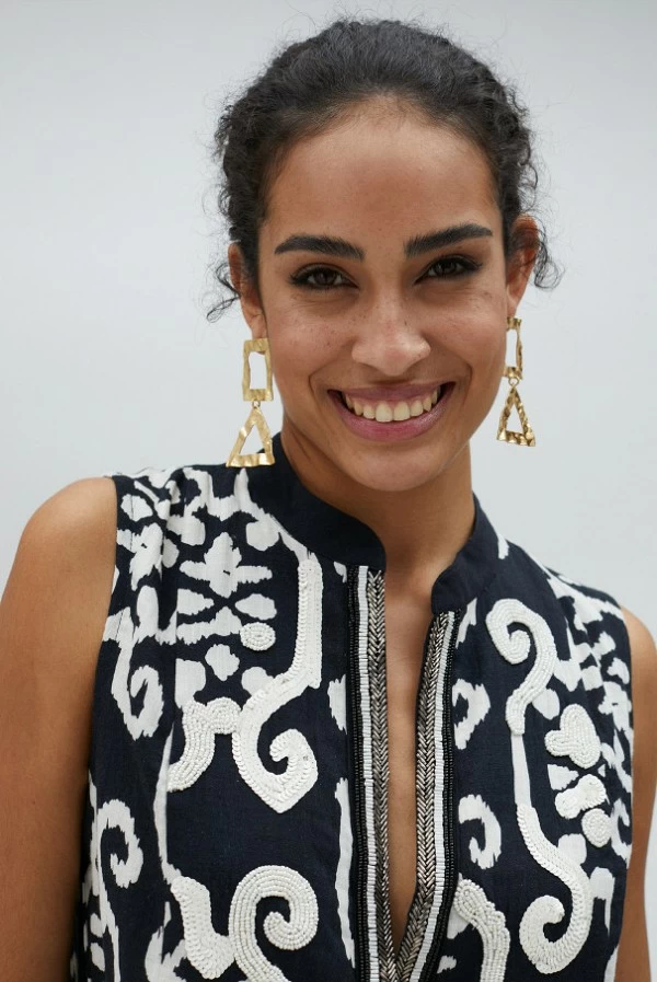 Vestido corto kurta bicolor con incrustaciones  lola casademunt