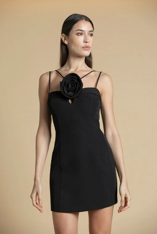 Vestido Corto Sahoco con Flor 3D