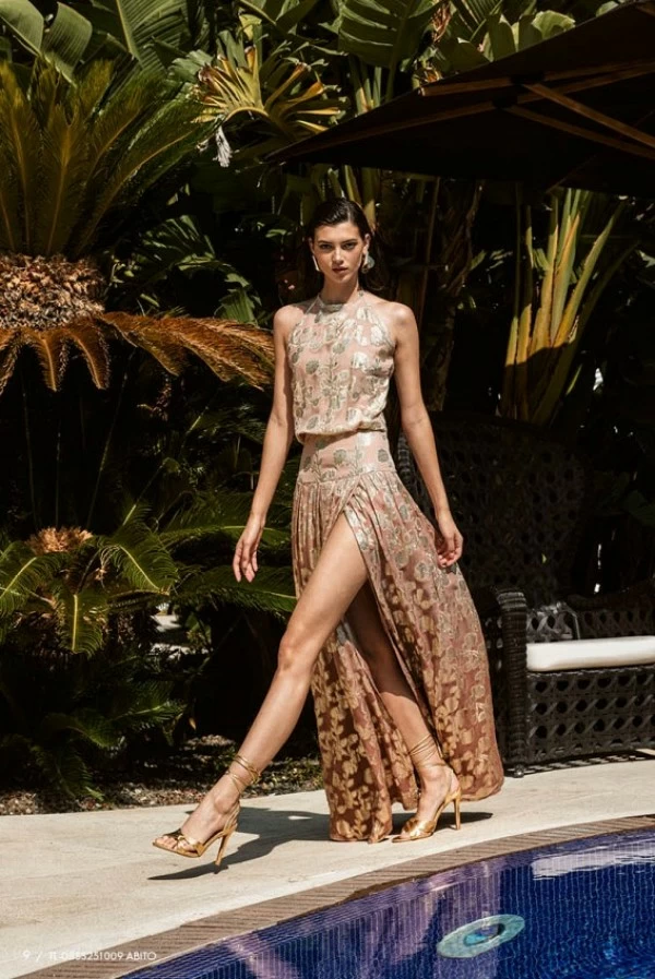 Vestido joya escote halter y espalda al aire – Trash and Luxury