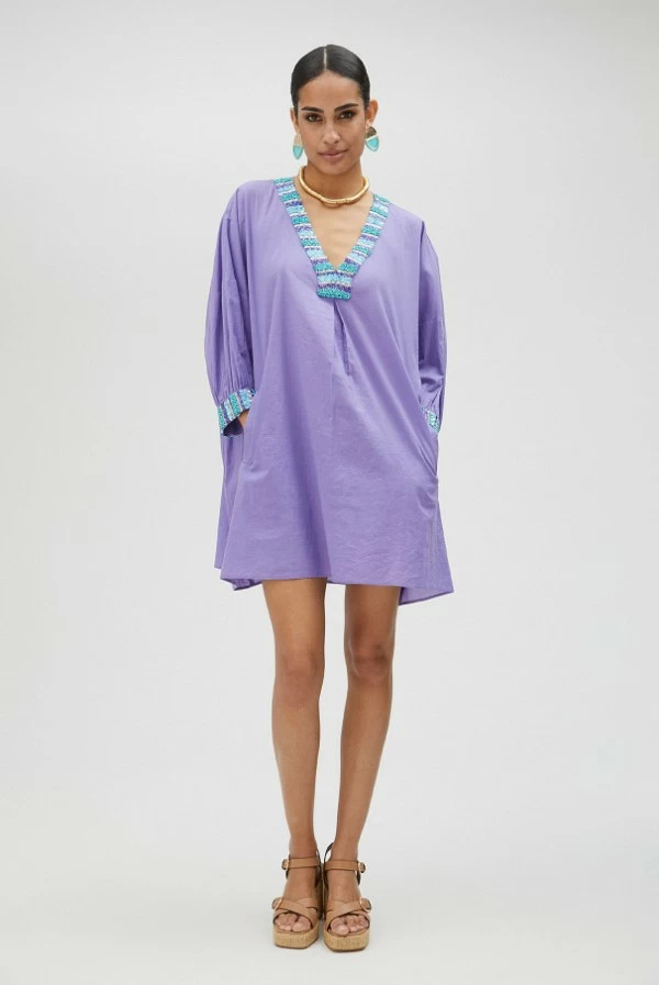 Vestido kurta violeta con perlitas en cuello y puños lola casademunt